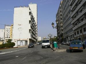 124 rue partant rue Bedeau atterrissant rue rene Bazin 